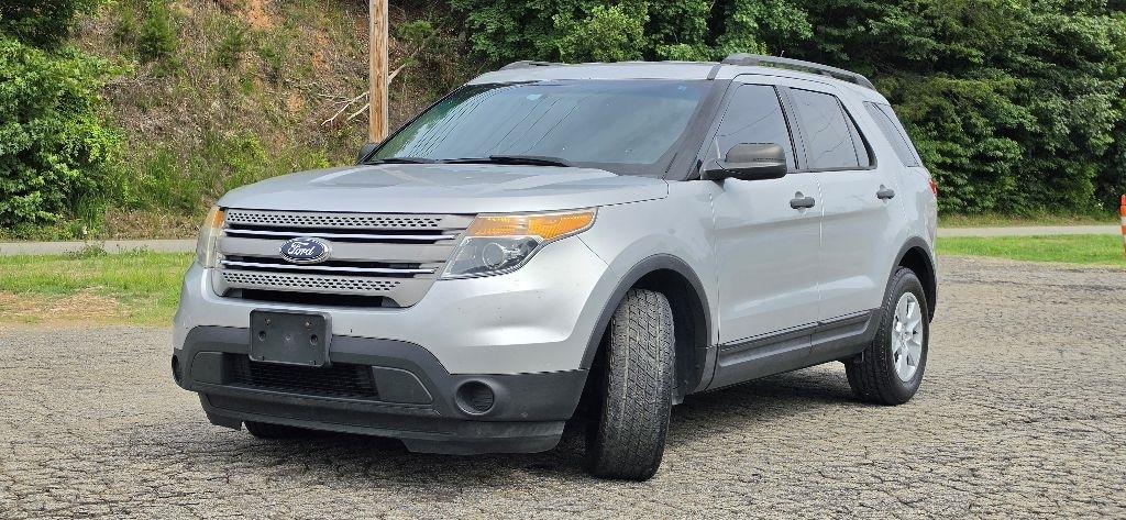 Ford Explorer Base FWD 2014