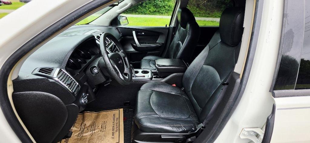 GMC Acadia SLE-1 FWD 2009