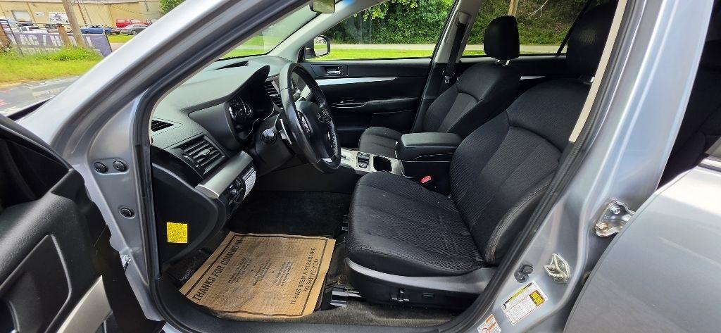 Subaru Outback 2.5i Premium 2012