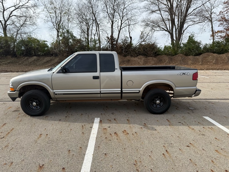 Chevrolet S10 Pickup Ext. Cab 4WD 2001