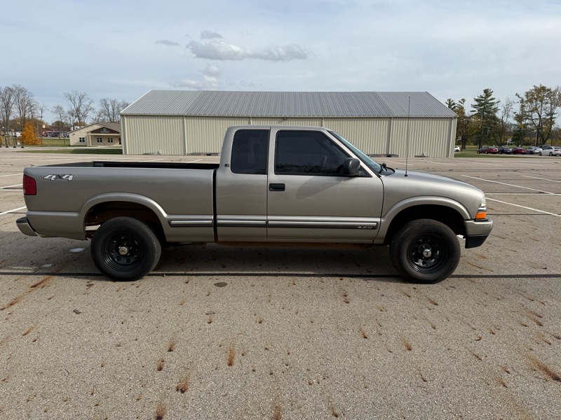 Chevrolet S10 Pickup Ext. Cab 4WD 2001