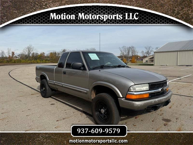 2001 Chevrolet S-10 LS's photo