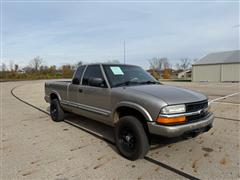 2001 Chevrolet S10 Pickup 