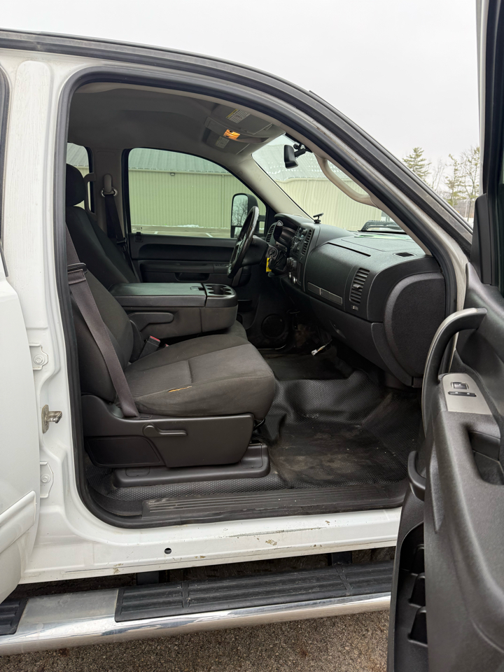 Chevrolet Silverado 3500HD LT Crew Cab 4WD 2013