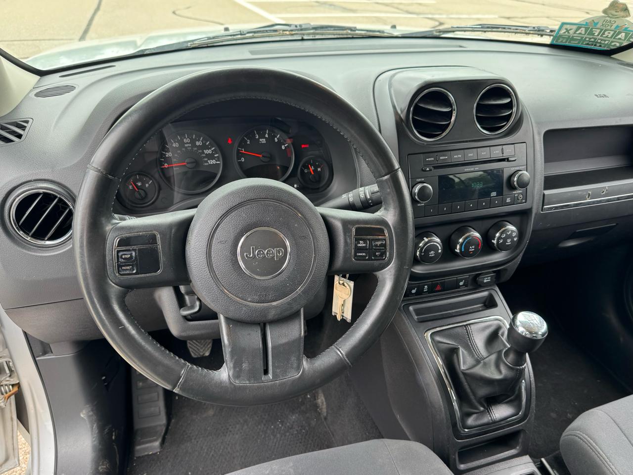 Jeep Patriot 2WD 2011