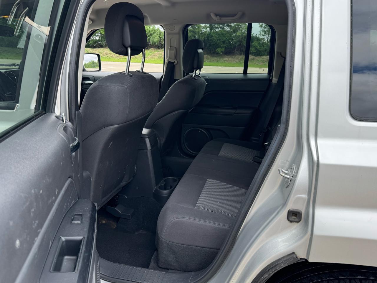 Jeep Patriot 2WD 2011