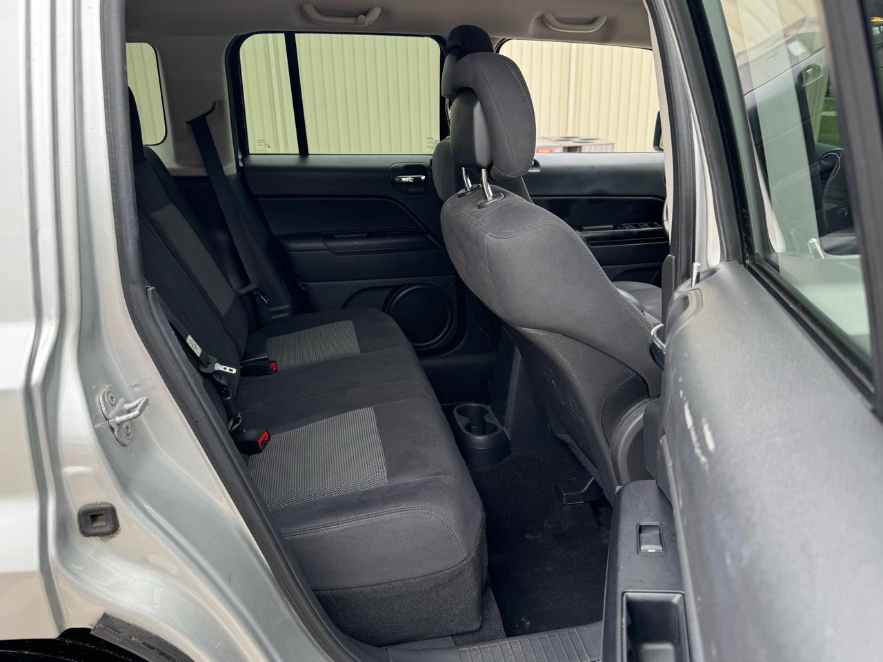 Jeep Patriot 2WD 2011