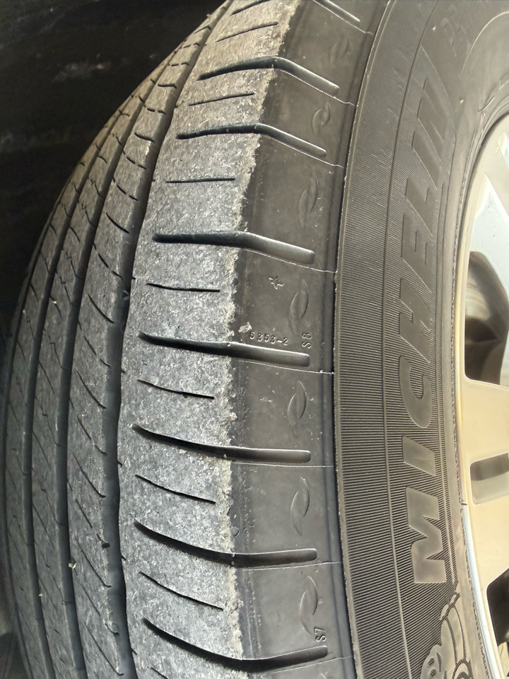 Cadillac SRX Luxury 2012