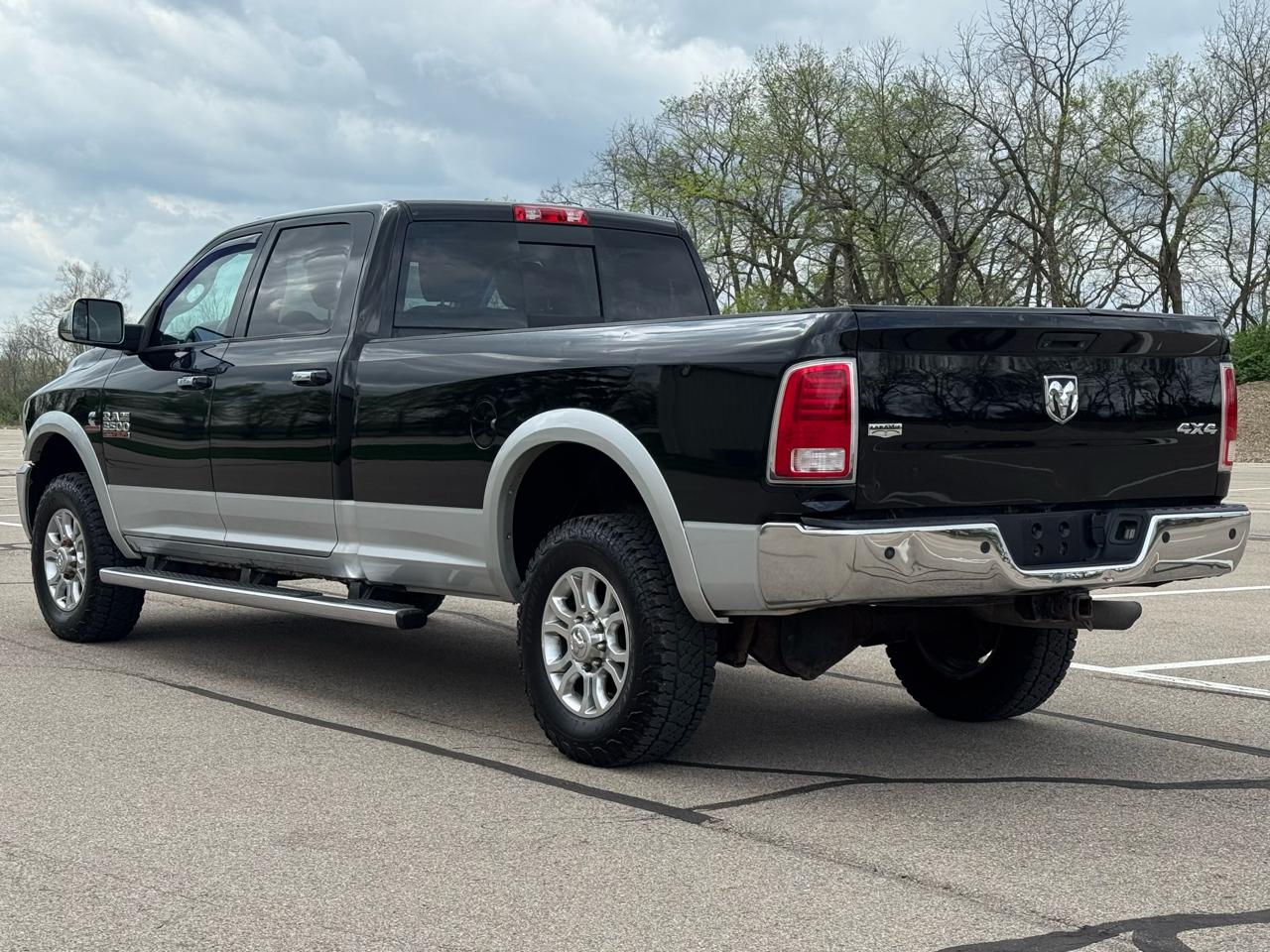 RAM 3500 Laramie Crew Cab LWB 4WD 2014