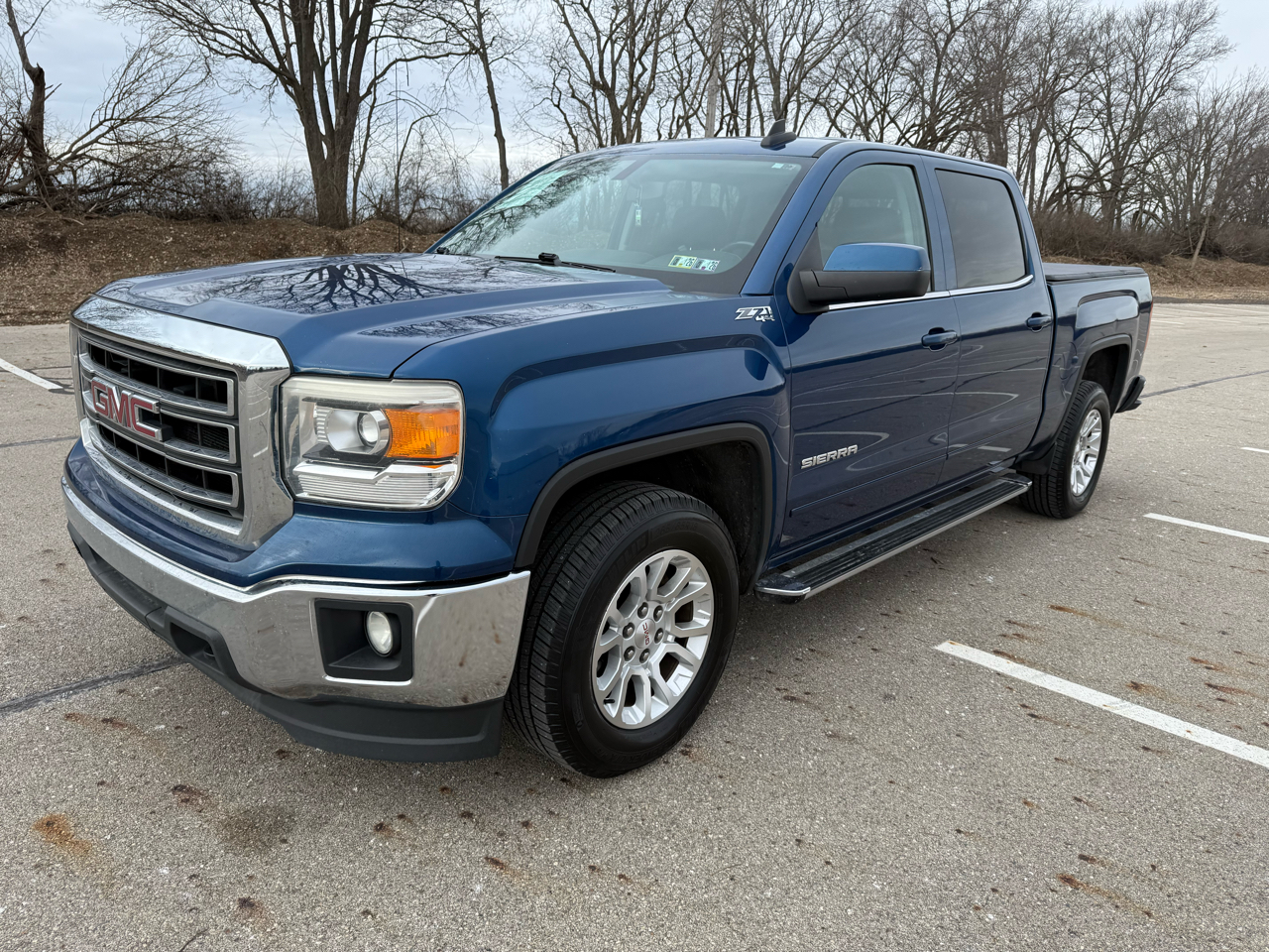 GMC Sierra 1500 SLE Crew Cab Long Box 4WD 2015