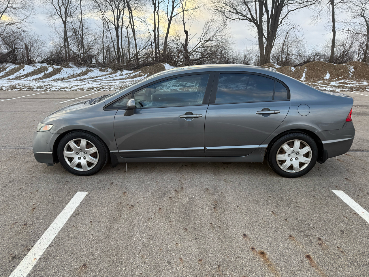 Honda Civic LX Sedan 5-Speed AT 2009