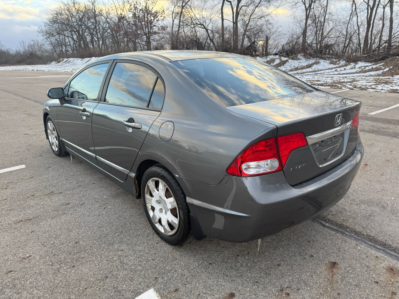 Honda Civic LX Sedan 5-Speed AT 2009