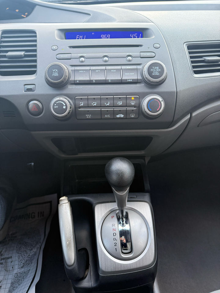 Honda Civic LX Sedan 5-Speed AT 2009