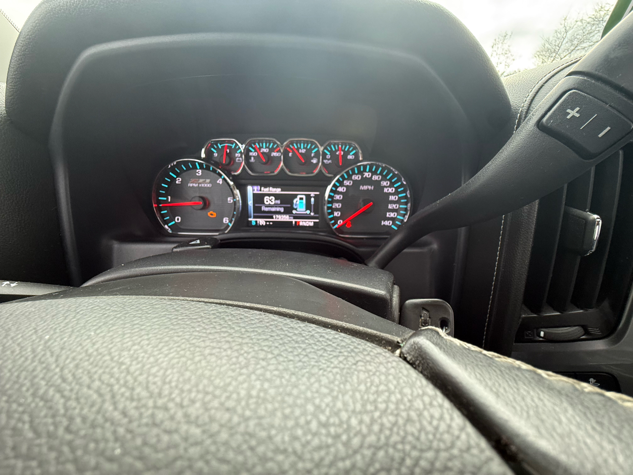 Chevrolet Silverado 1500 LTZ Crew Cab 4WD 2016