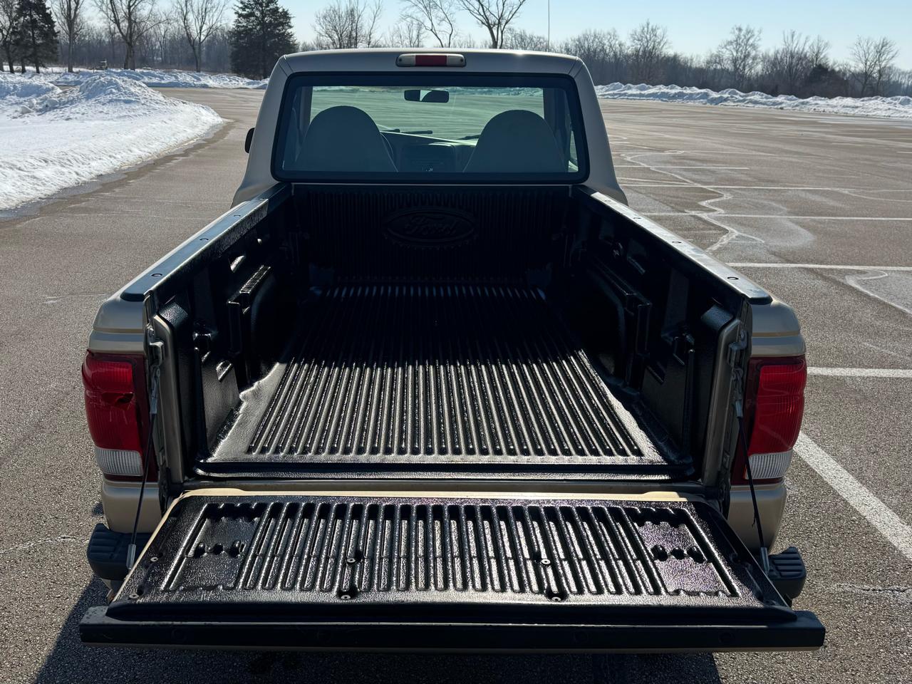 Ford Ranger XL Short Bed 2WD 2000