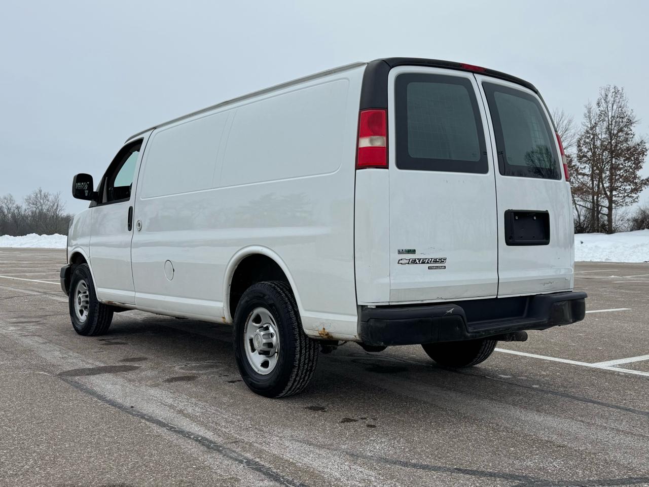 Chevrolet Express 2500 2011