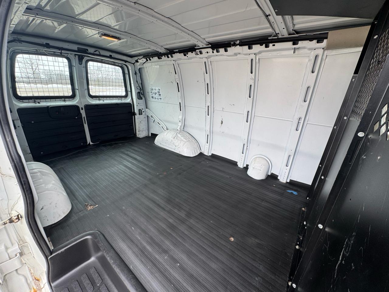 Chevrolet Express 2500 2011