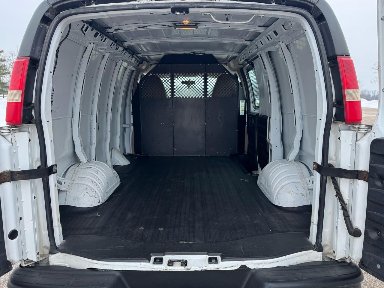 Chevrolet Express 2500 2011