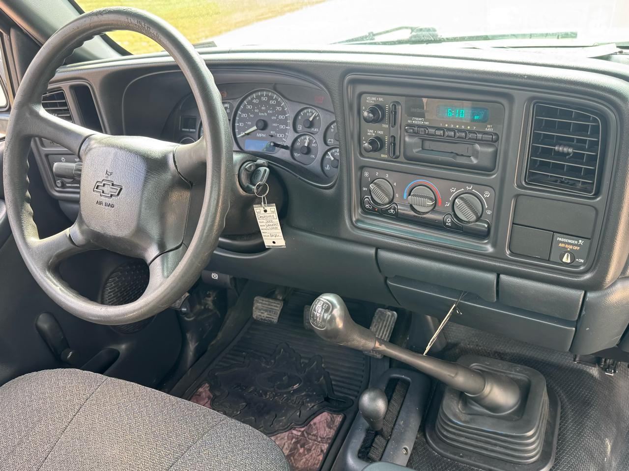 Chevrolet Silverado 1500 Reg. Cab Short Bed 4WD 2000