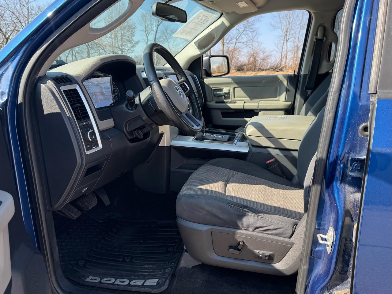 RAM 1500 ST Crew Cab 4WD 2010