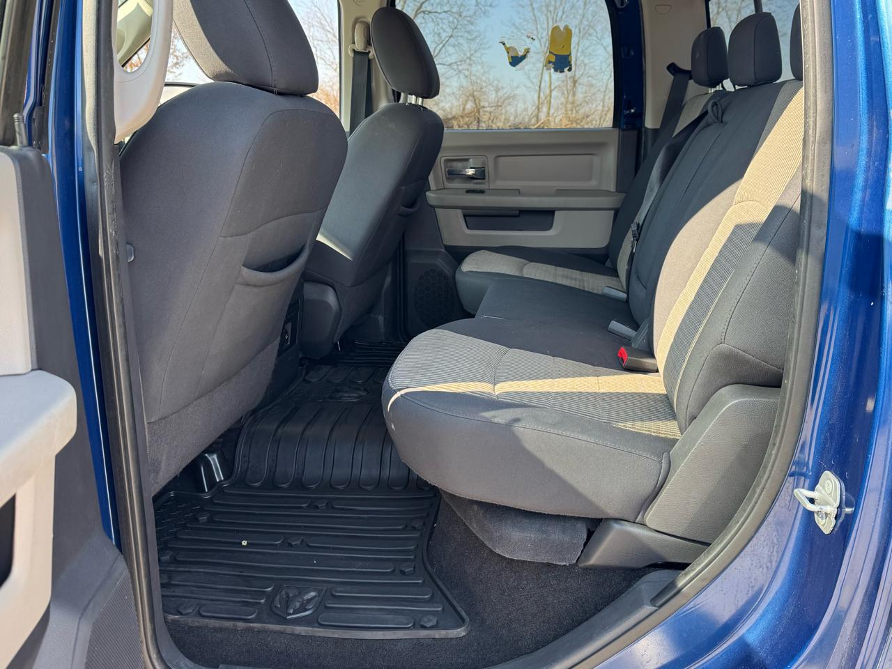 RAM 1500 ST Crew Cab 4WD 2010