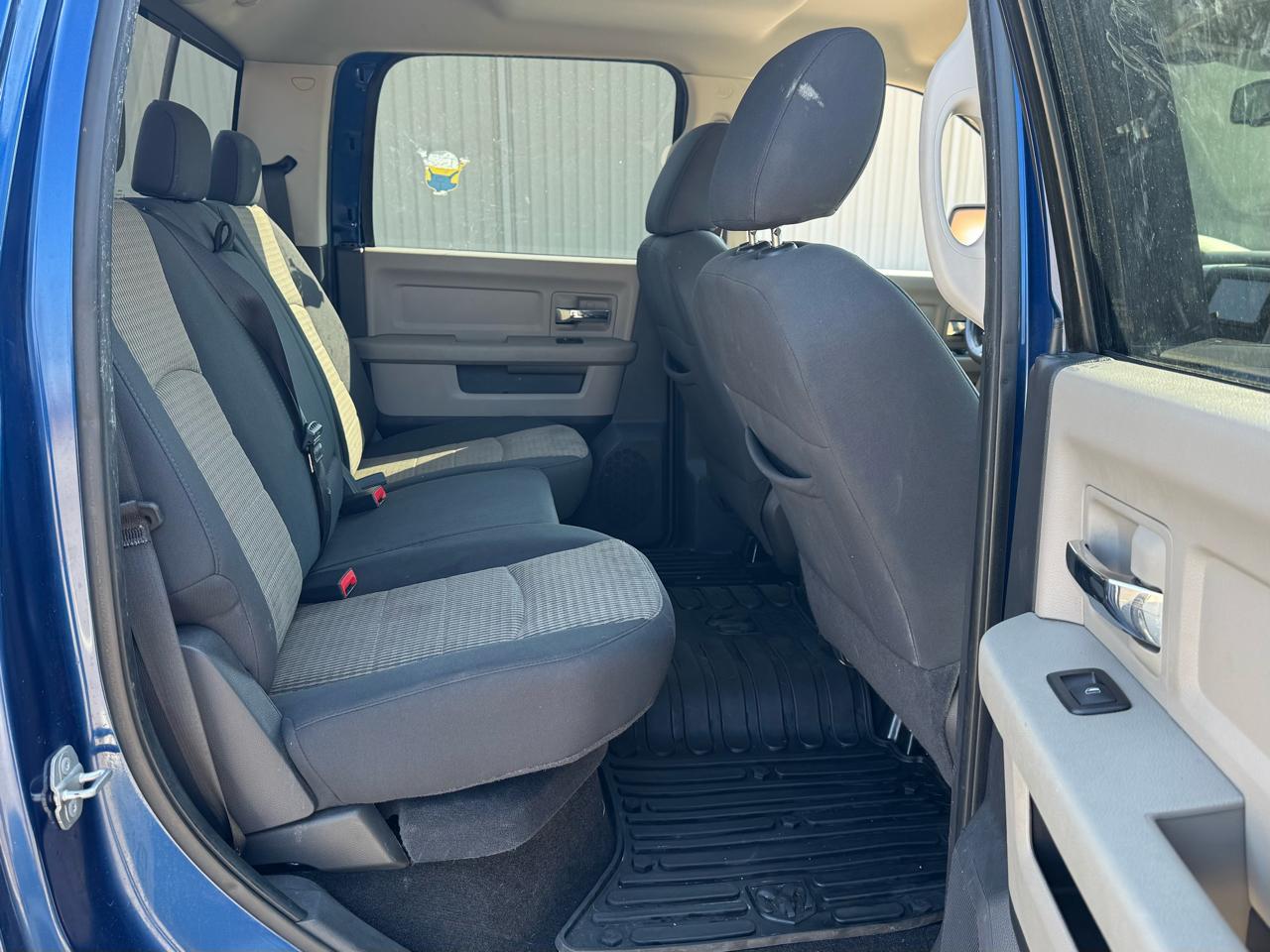 RAM 1500 ST Crew Cab 4WD 2010