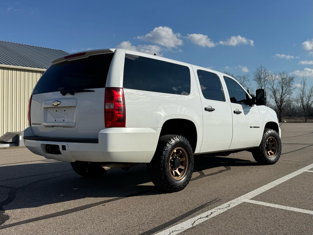 Chevrolet Suburban LS 2500 4WD 2009
