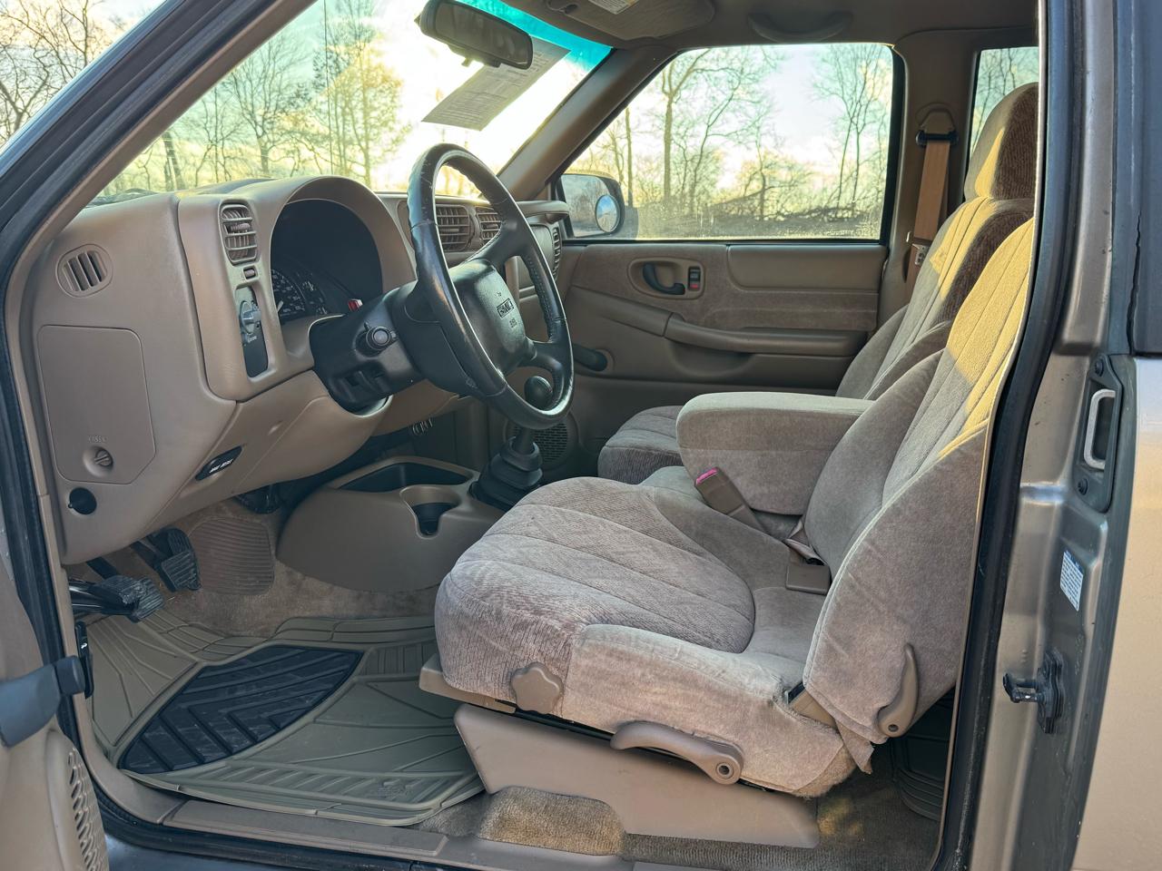 GMC Sonoma SL Ext. Cab 2WD 2002