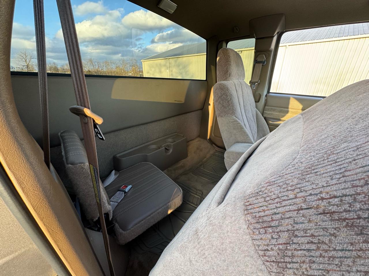 GMC Sonoma SL Ext. Cab 2WD 2002