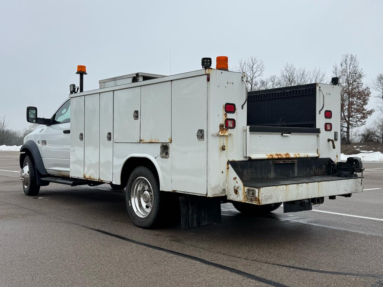Dodge Ram 5500 Regular Cab 2WD 2011