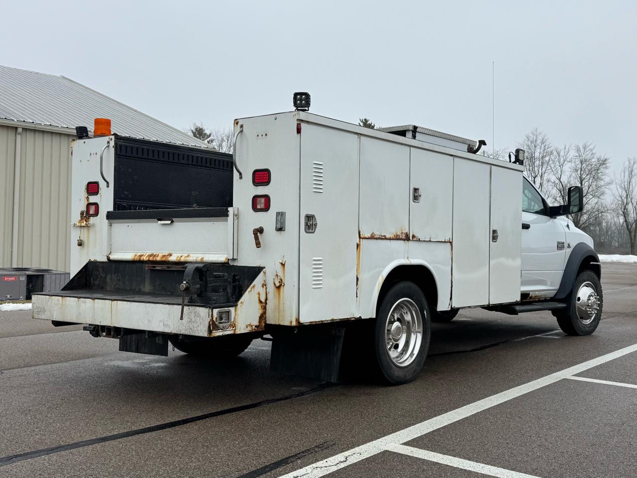Dodge Ram 5500 Regular Cab 2WD 2011