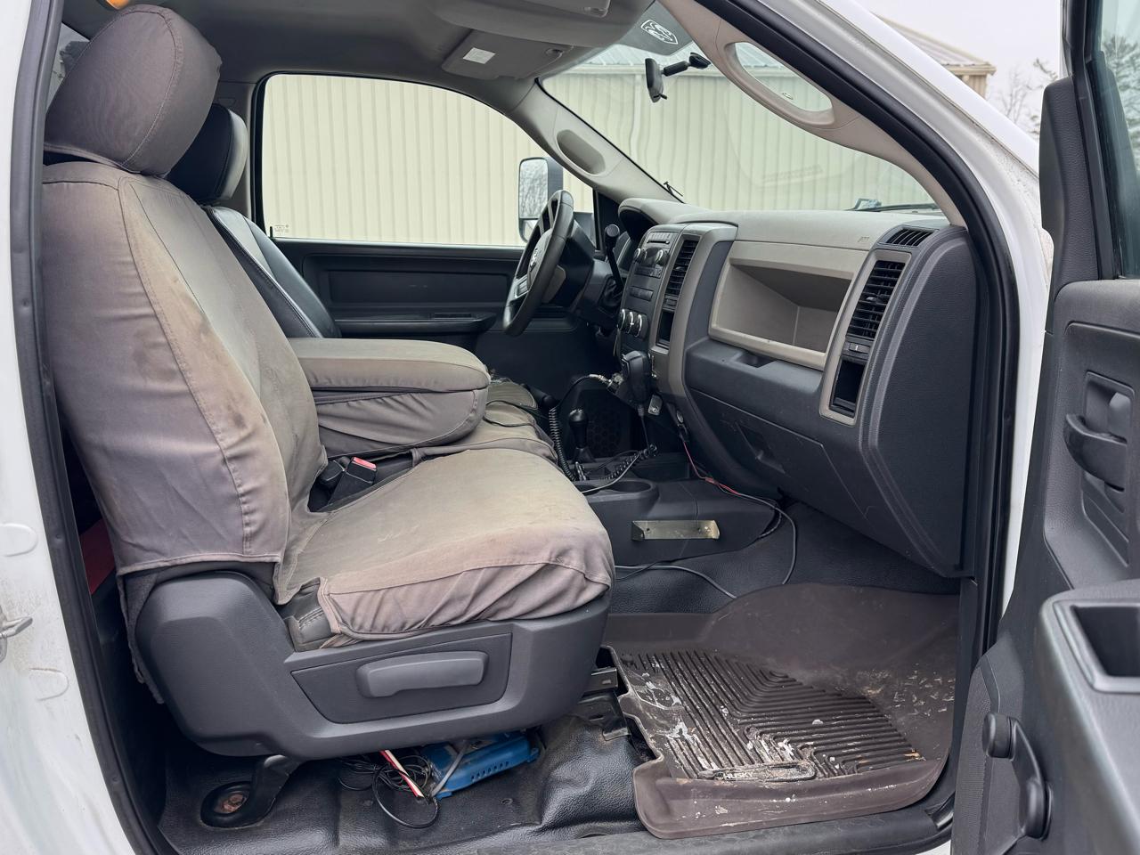 Dodge Ram 5500 Regular Cab 2WD 2011