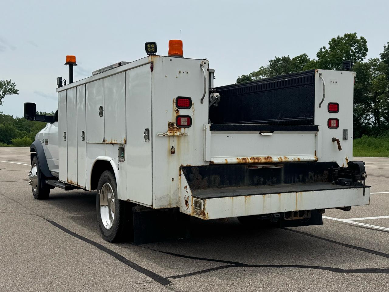 Dodge Ram 5500 Regular Cab 2WD 2011