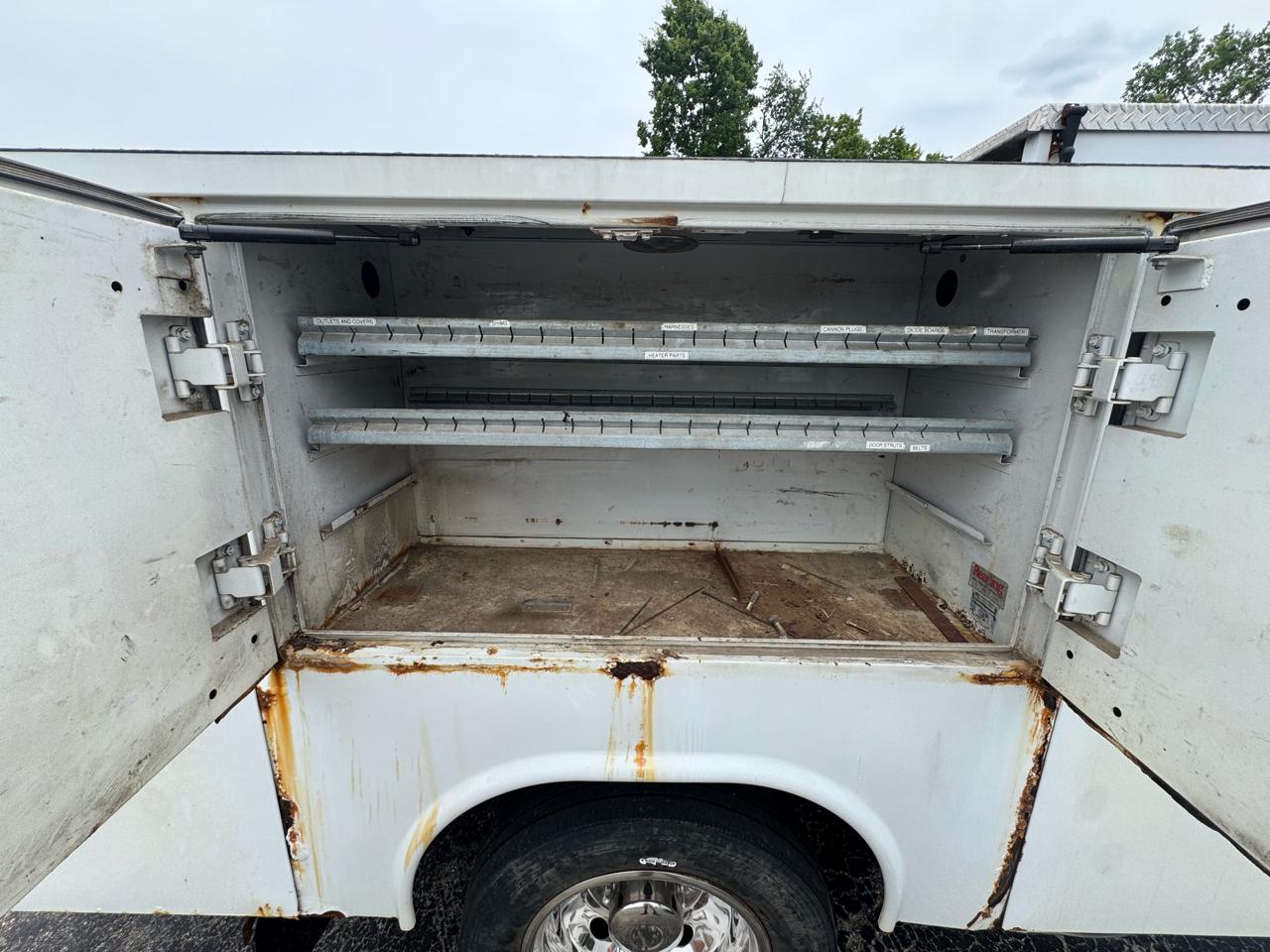 Dodge Ram 5500 Regular Cab 2WD 2011