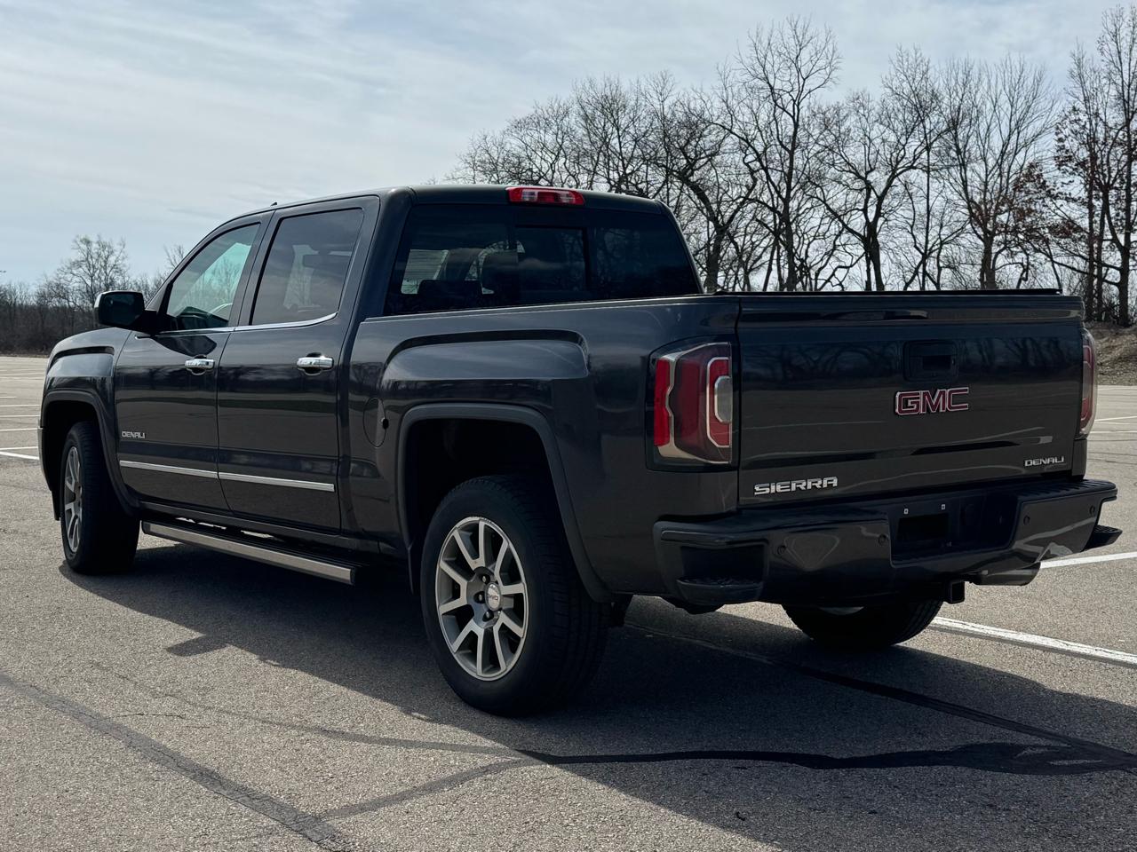 GMC Sierra 1500 Denali Crew Cab Long Box 4WD 2016