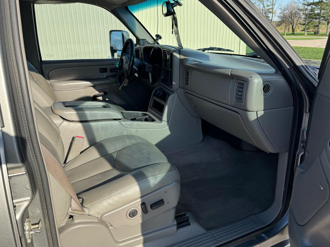 GMC Sierra 2500HD SLT Crew Cab 4WD 2006