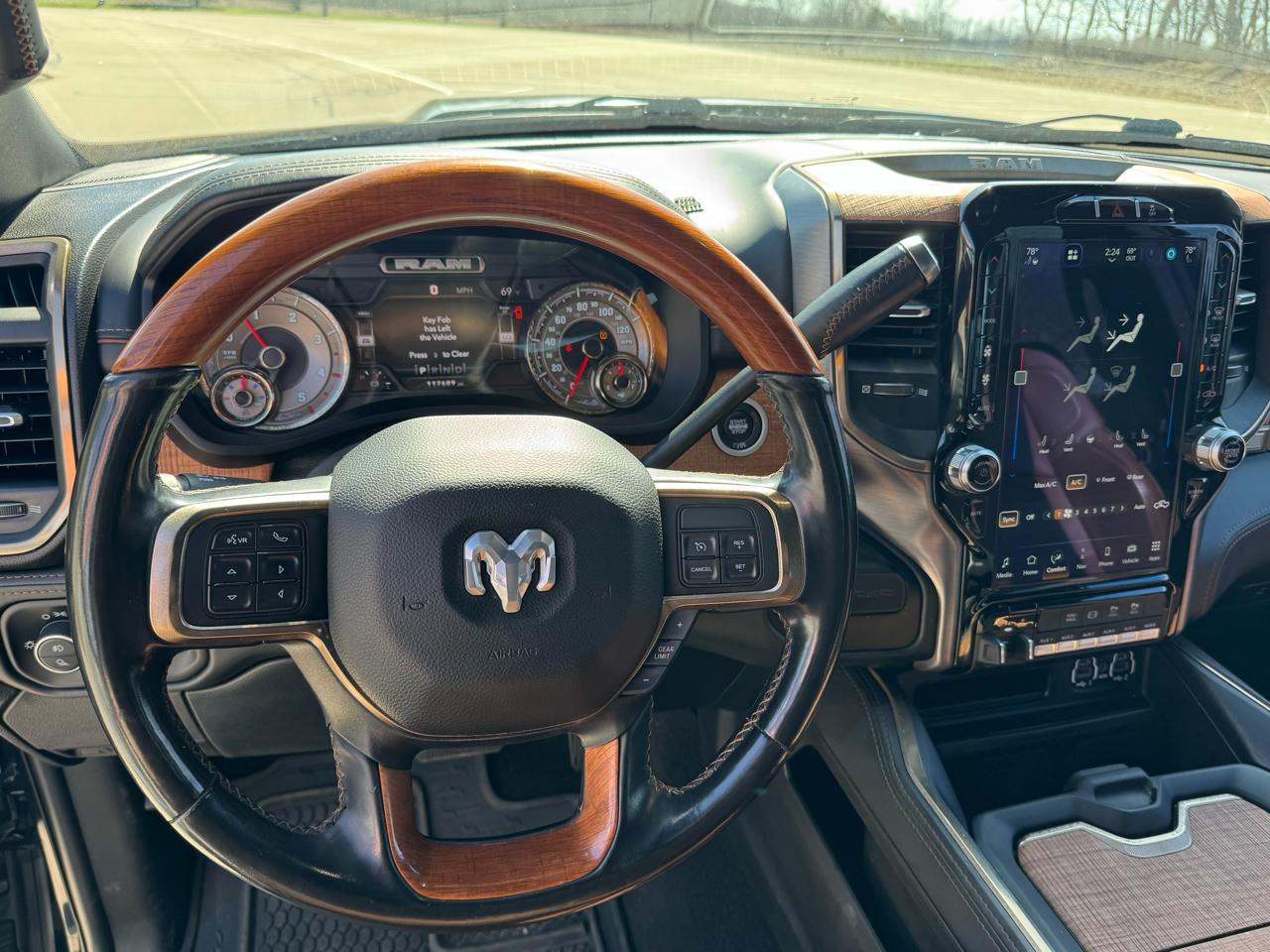 RAM 2500 Longhorn Mega Cab 4WD 2022