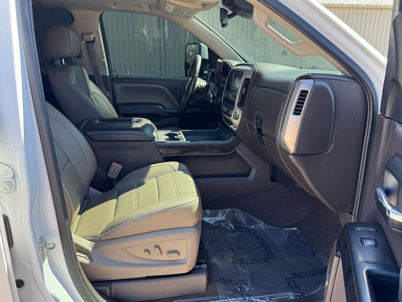 GMC Sierra 1500 Denali Crew Cab Long Box 4WD 2016