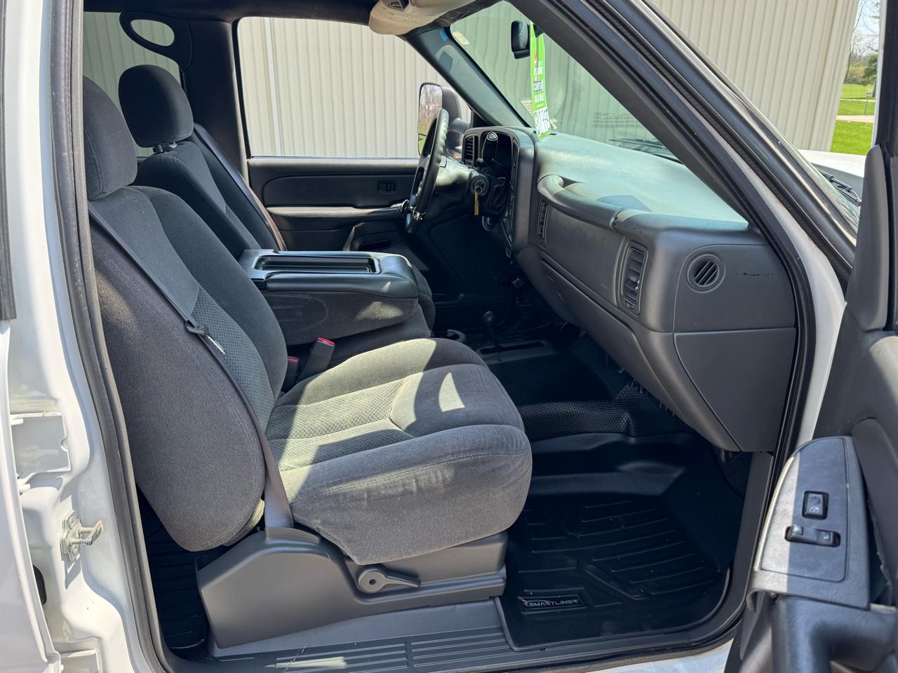 Chevrolet Silverado 2500HD LS Crew Cab 4WD 2006