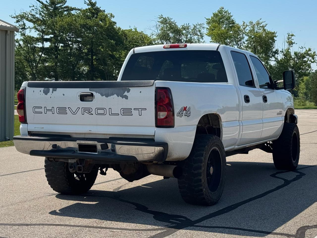Chevrolet Silverado 2500HD LS Crew Cab 4WD 2006