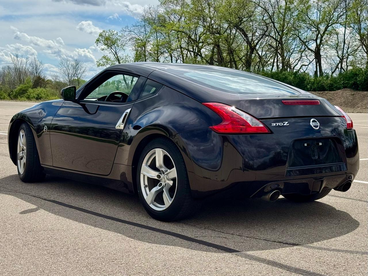 Nissan Z 370Z NISMO Coupe 2011