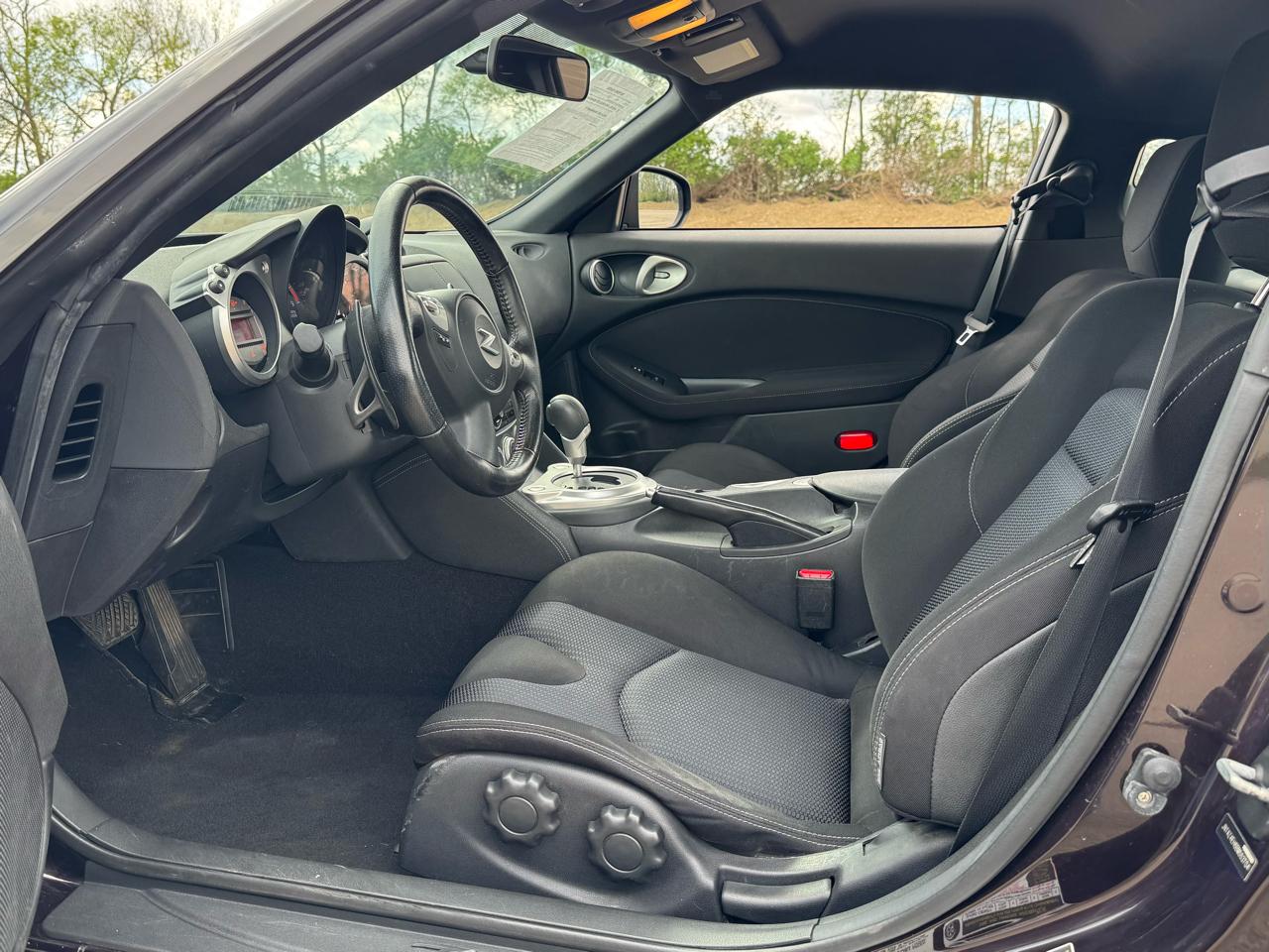 Nissan Z 370Z NISMO Coupe 2011