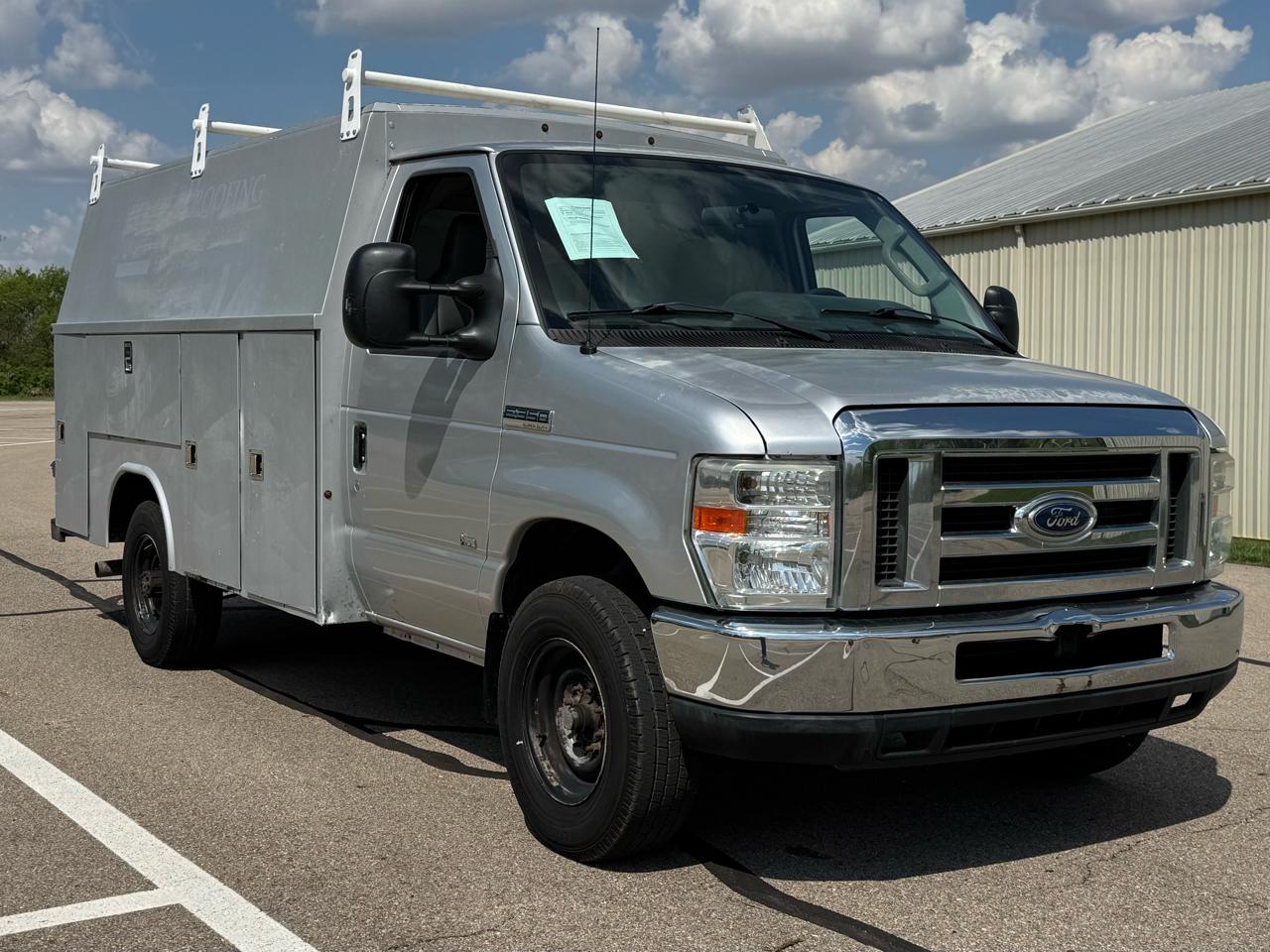 Ford Econoline E-350 Super Duty 2012