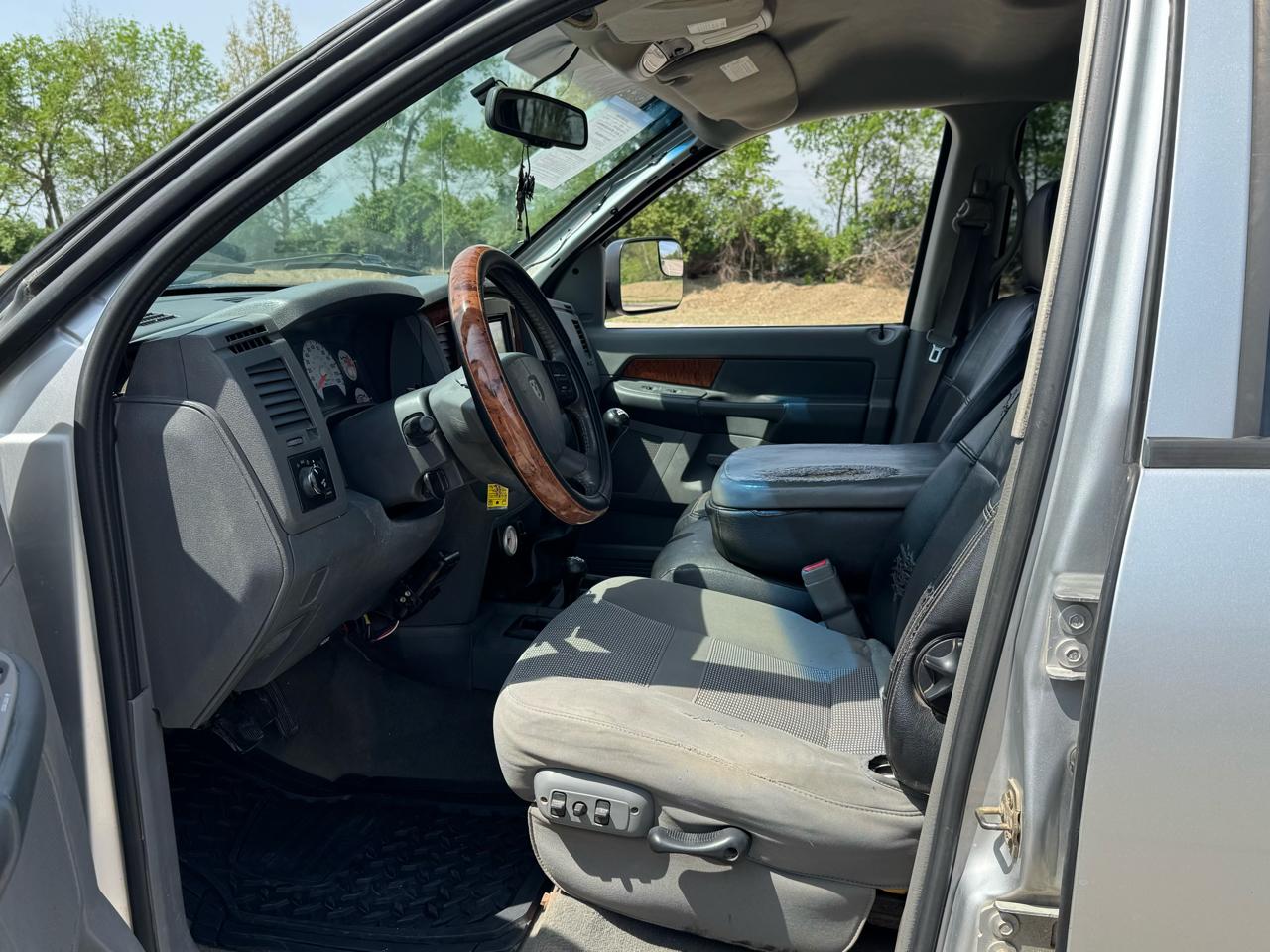 Dodge Ram 2500 ST Quad Cab 4WD 2006