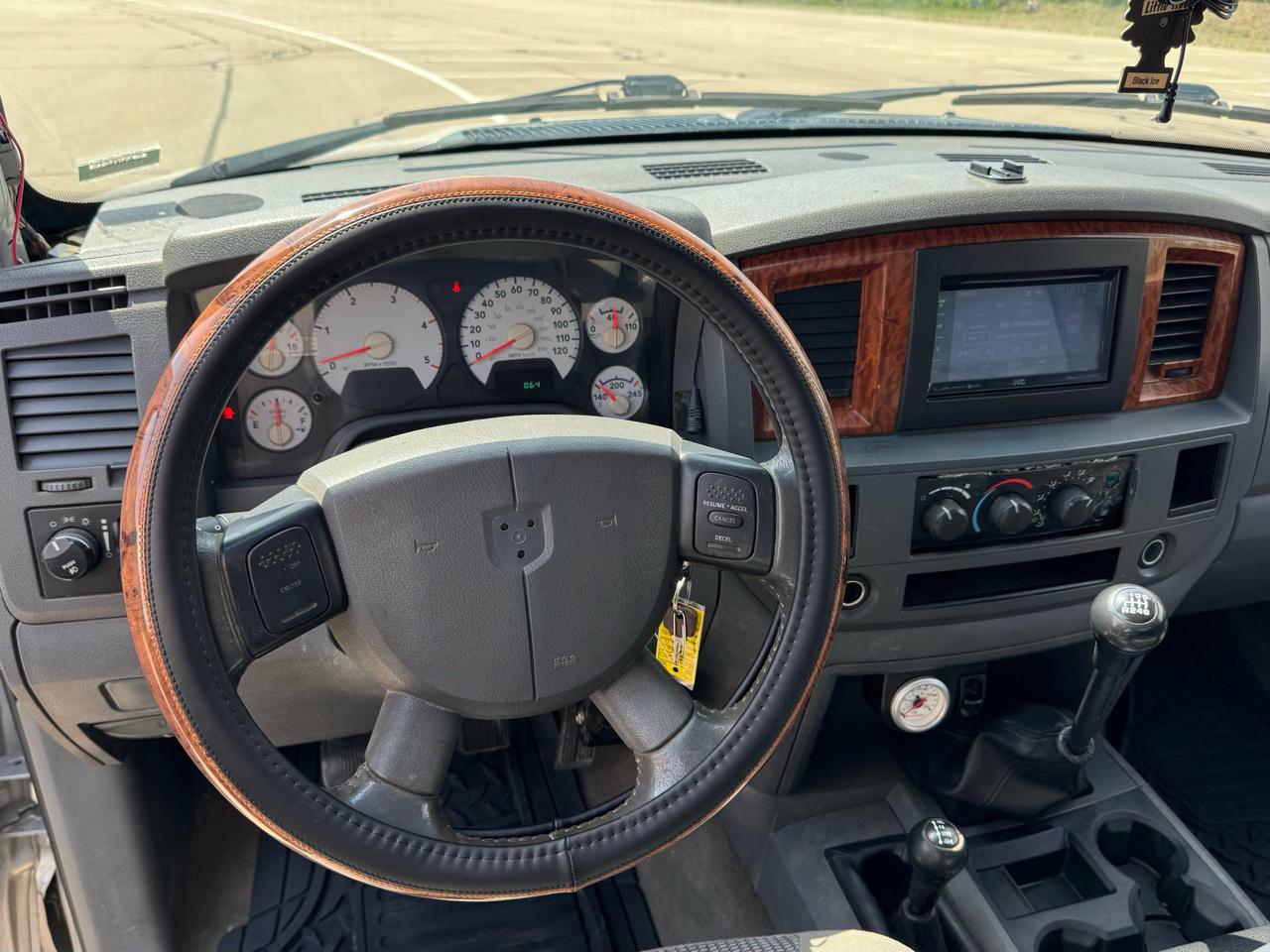 Dodge Ram 2500 ST Quad Cab 4WD 2006