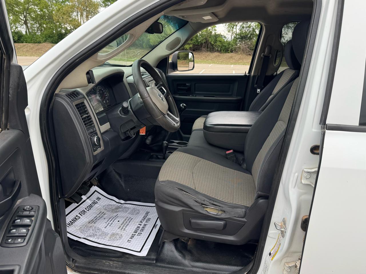 Dodge Ram 5500 Crew Cab 2WD 2011