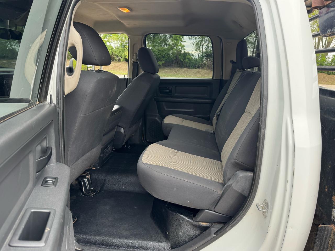 Dodge Ram 5500 Crew Cab 2WD 2011