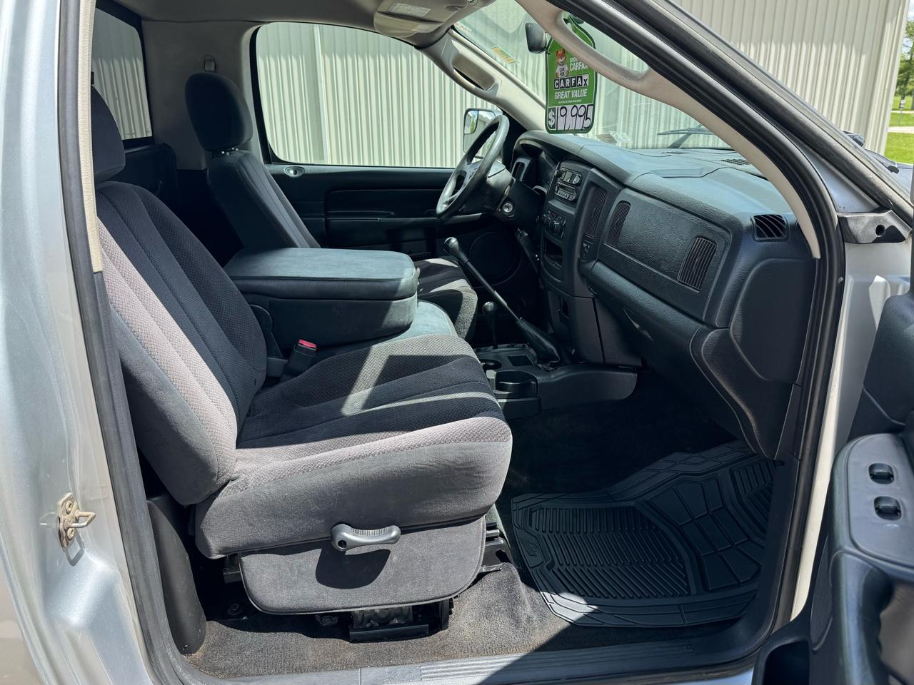 Dodge Ram 3500 ST 4WD DRW 2003