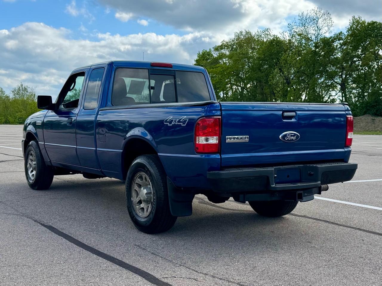 Ford Ranger XLT SuperCab 4-Door 4WD 2011