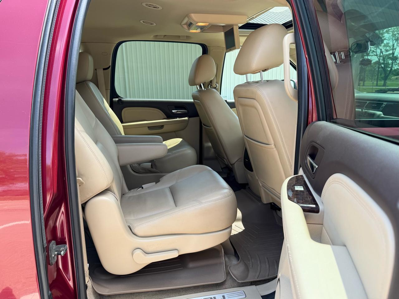 GMC Yukon Denali XL 4WD 2011